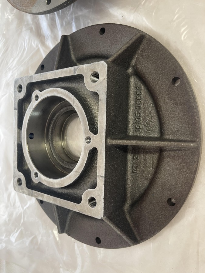 Крышка фланец вакуумного насоса R-PNR-PNE_102-122-142 D Арт. 1610508600