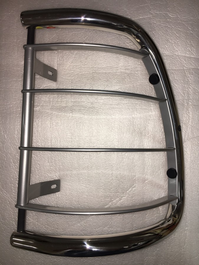 Защита задних фонарей TOYOTA Land Cruiser J100 ANTEC 1404107