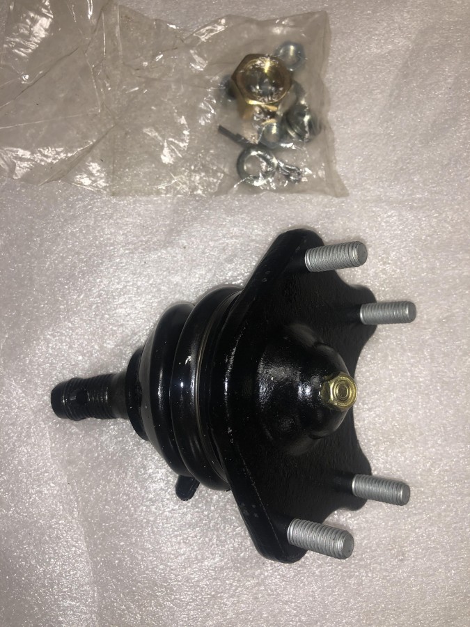 Шаровая опора верхняя TOYOTA HILUX 88-91 LH 4336039085