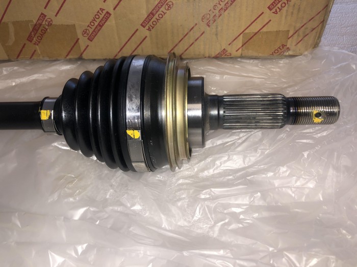 Вал привода левый TOYOTA 4342020294