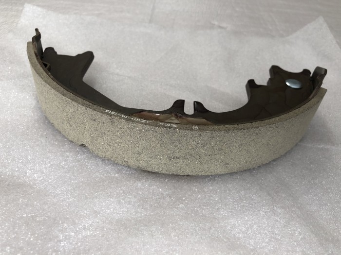 Колодка стояночного тормоза TOYOTA LAND CRUISER 80 4654060030