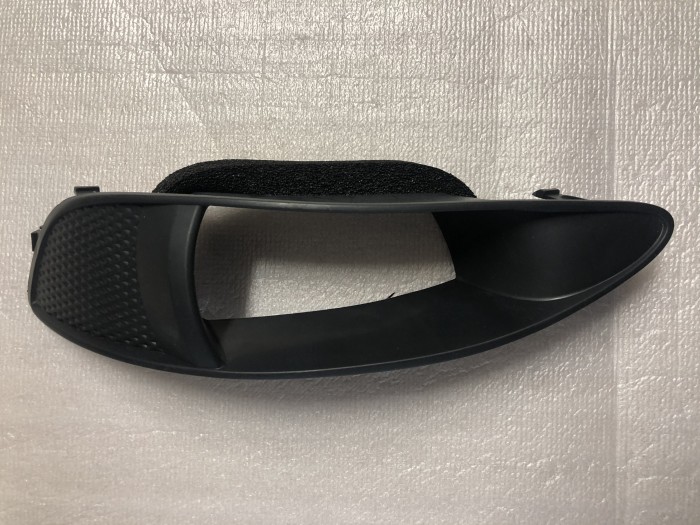 Облицовка противотуманной фары левая TOYOTA COROLLA E120 2001-2006 5212802051