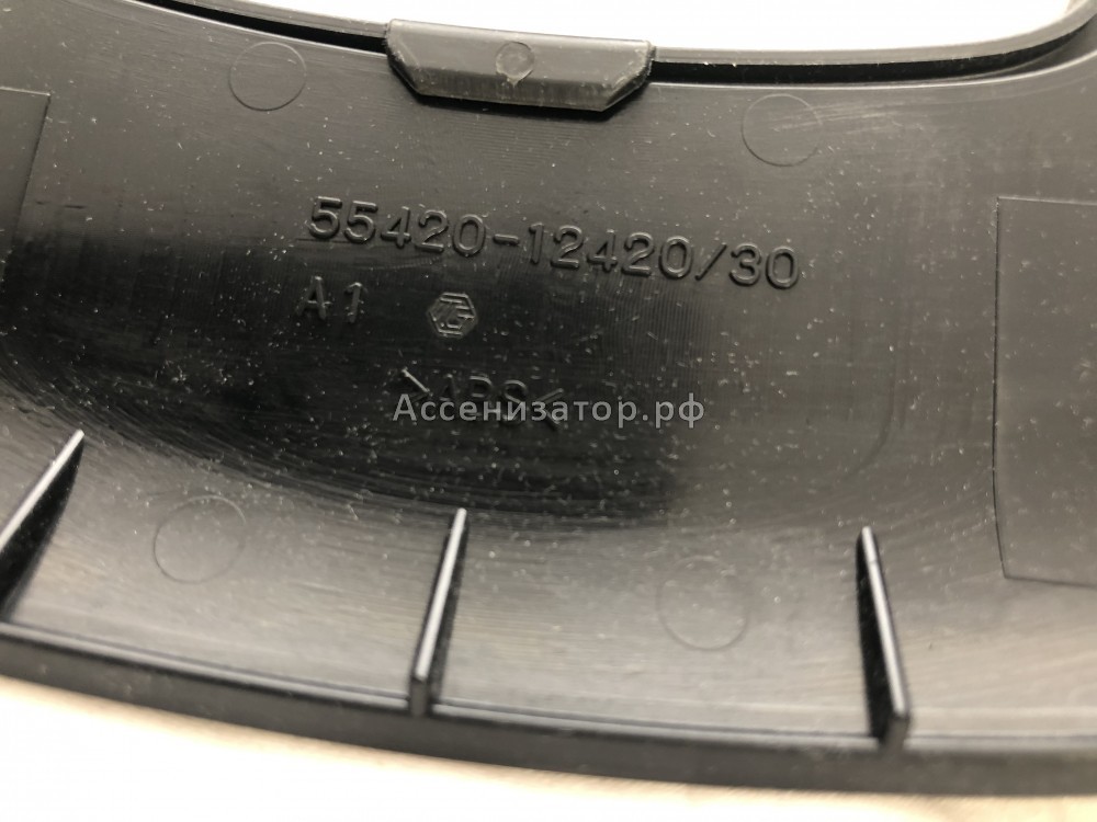 Накладка декоративная Toyota Corolla E150 2006-2013 5542012430