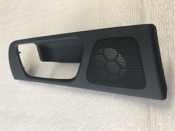 Накладка внутренней ручки задней левой двери TOYOTA Avensis T250 6761805030B0