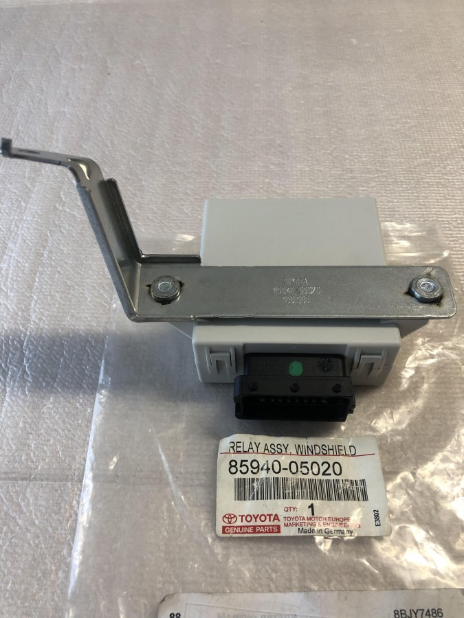 Реле стеклоочистителей Toyota Avensis Т250 2003-2008 8594005020