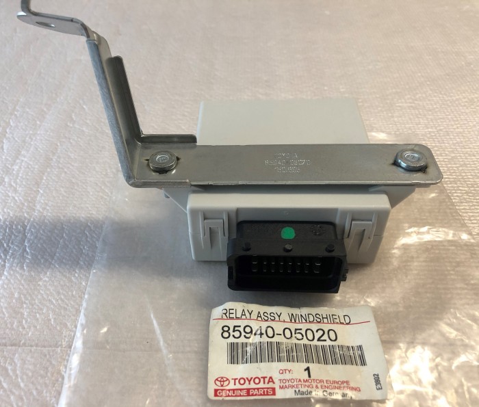 Реле стеклоочистителей Toyota Avensis Т250 2003-2008 8594005020