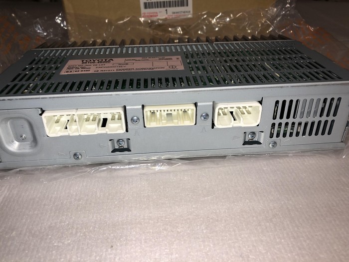 Усилитель акустической системы Lexus RX350 U30 8610048080