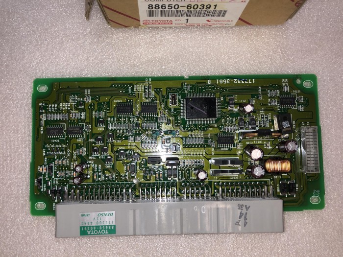 Блок управления климатом TOYOTA Land Cruiser 100 8865060391 88650-60390