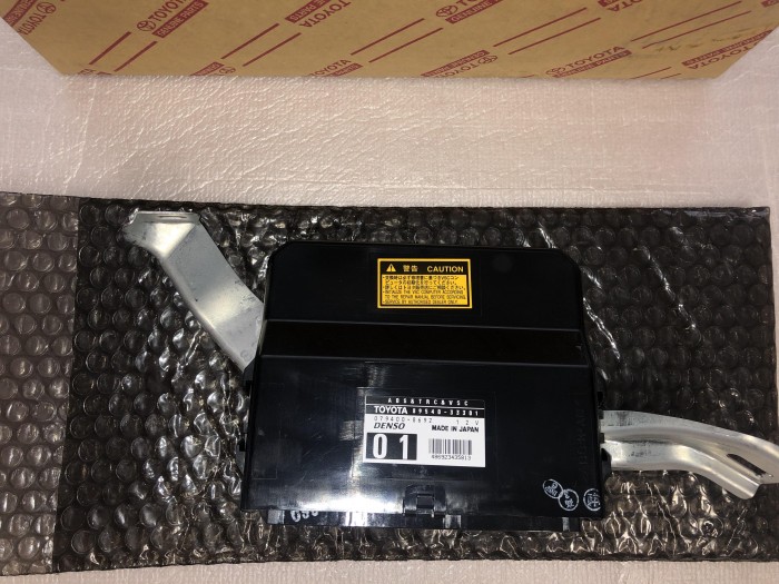 Блок управления ABS Toyota Camry V30 2001-2006 8954033301