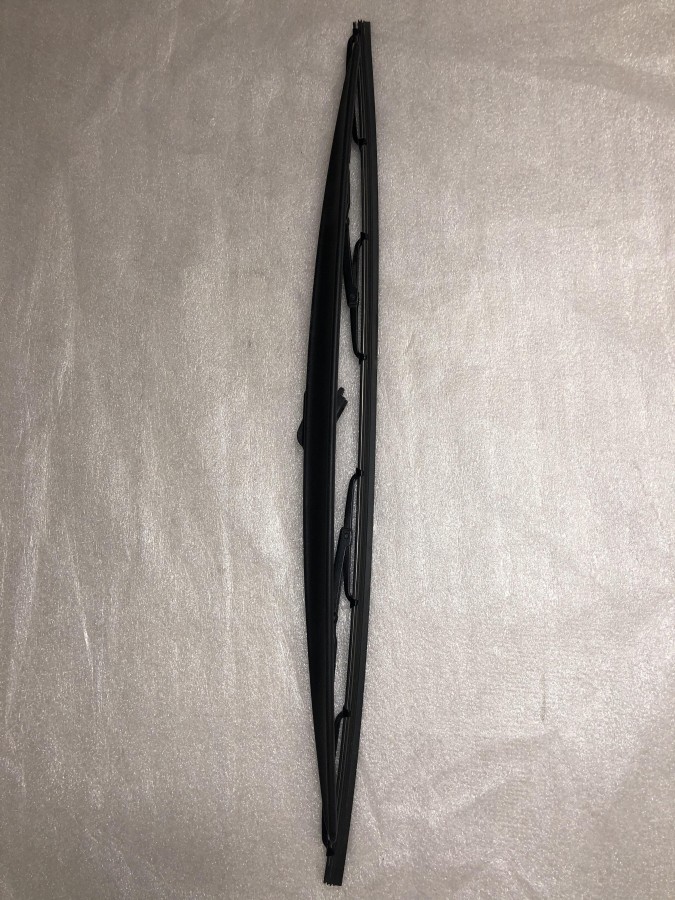 Щетка стеклоочистителя 530 мм TOYOTA AVENSIS передняя левая 8522205100