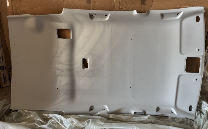 Обшивка потолка Toyota Corolla Verso 633100F020-B0