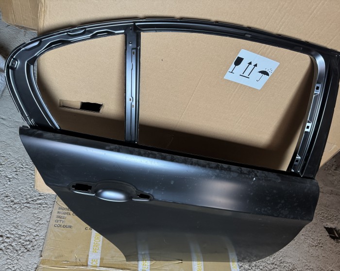 Дверь задняя правая Bmw 3-Series E90 2005-2012 41527152990