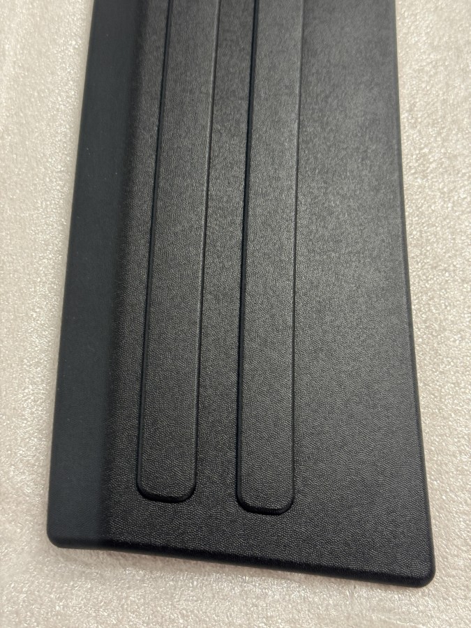 Накладка на задний бампер TOYOTA Yaris PZ415B952200