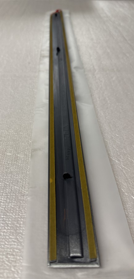 Молдинг задней левой двери TOYOTA CAMRY V30 7574233180E0