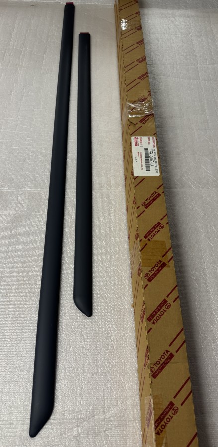 Накладки на двери левые TOYOTA Camry V40 PT29A07060LK