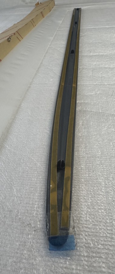 Молдинг передней правой двери TOYOTA CAMRY V30 7573133190E0